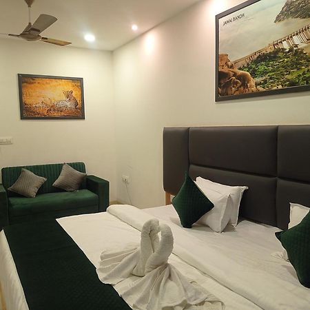 Sun Stone Hotel&Club - Jawai Sheoganj Bagian luar foto