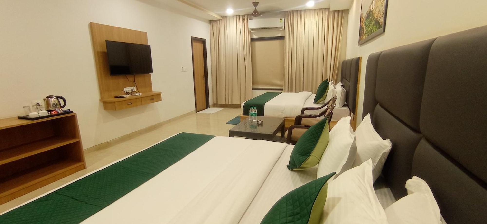 Sun Stone Hotel&Club - Jawai Sheoganj Bagian luar foto