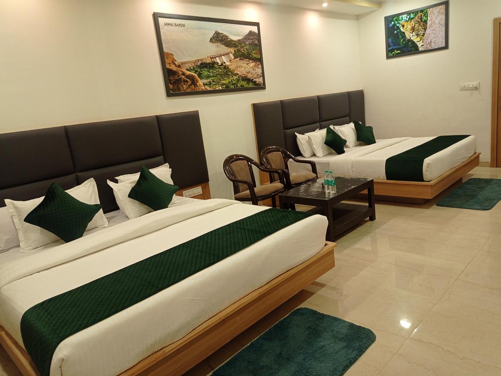 Sun Stone Hotel&Club - Jawai Sheoganj Bagian luar foto