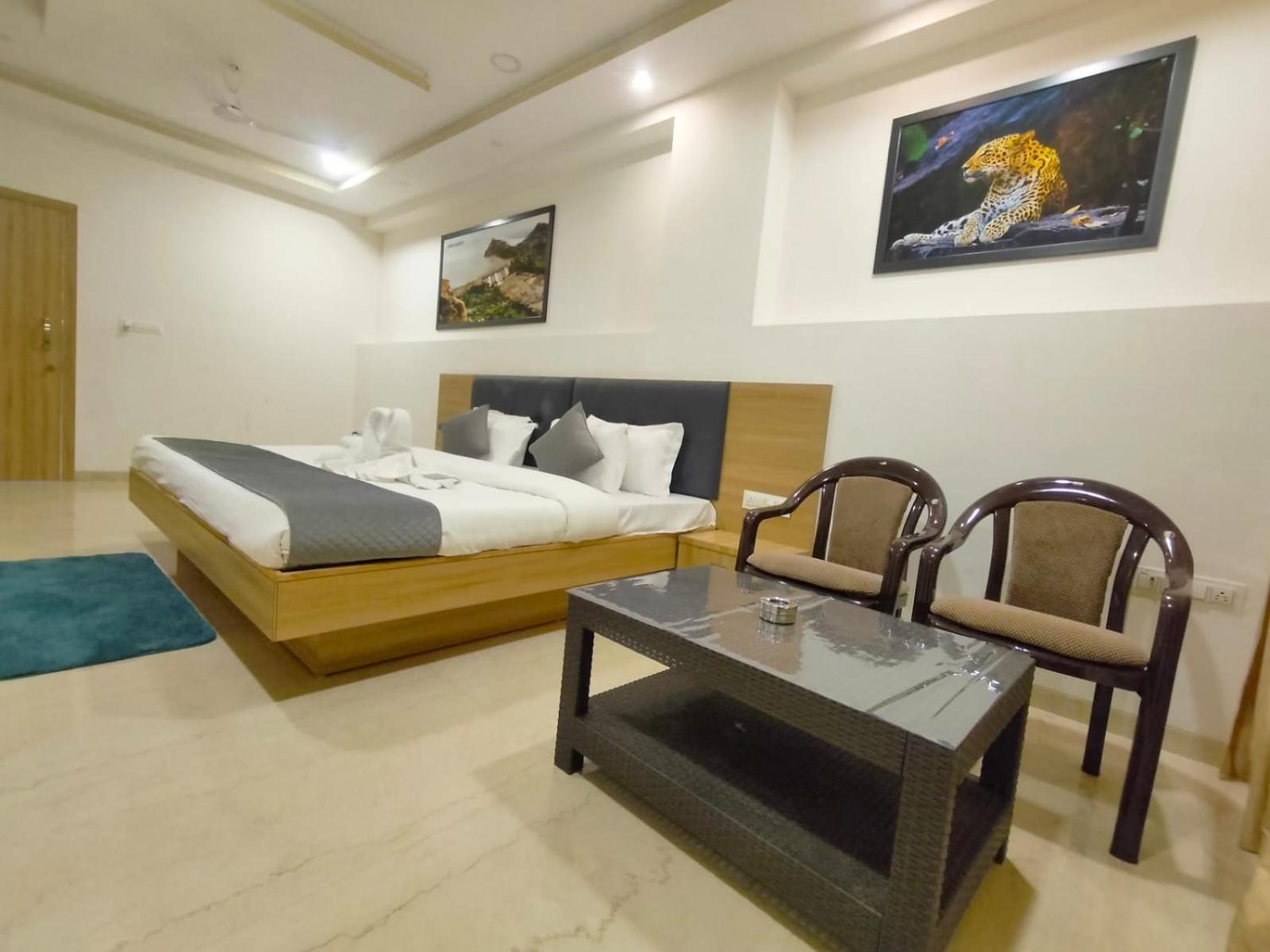 Sun Stone Hotel&Club - Jawai Sheoganj Bagian luar foto