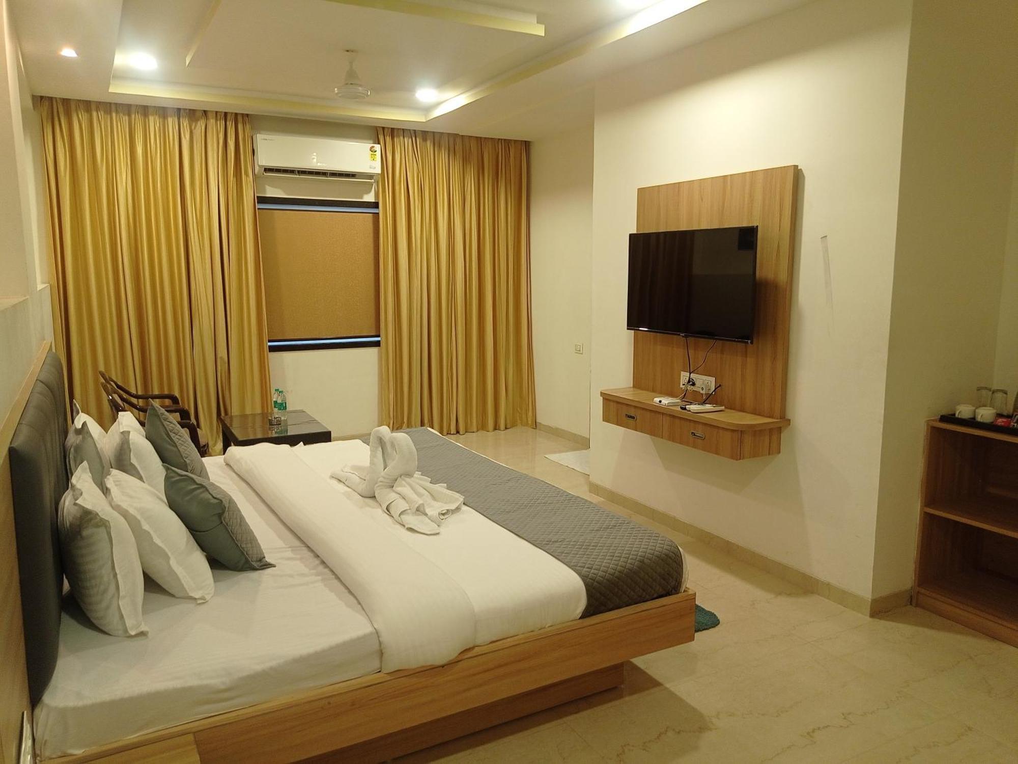 Sun Stone Hotel&Club - Jawai Sheoganj Bagian luar foto