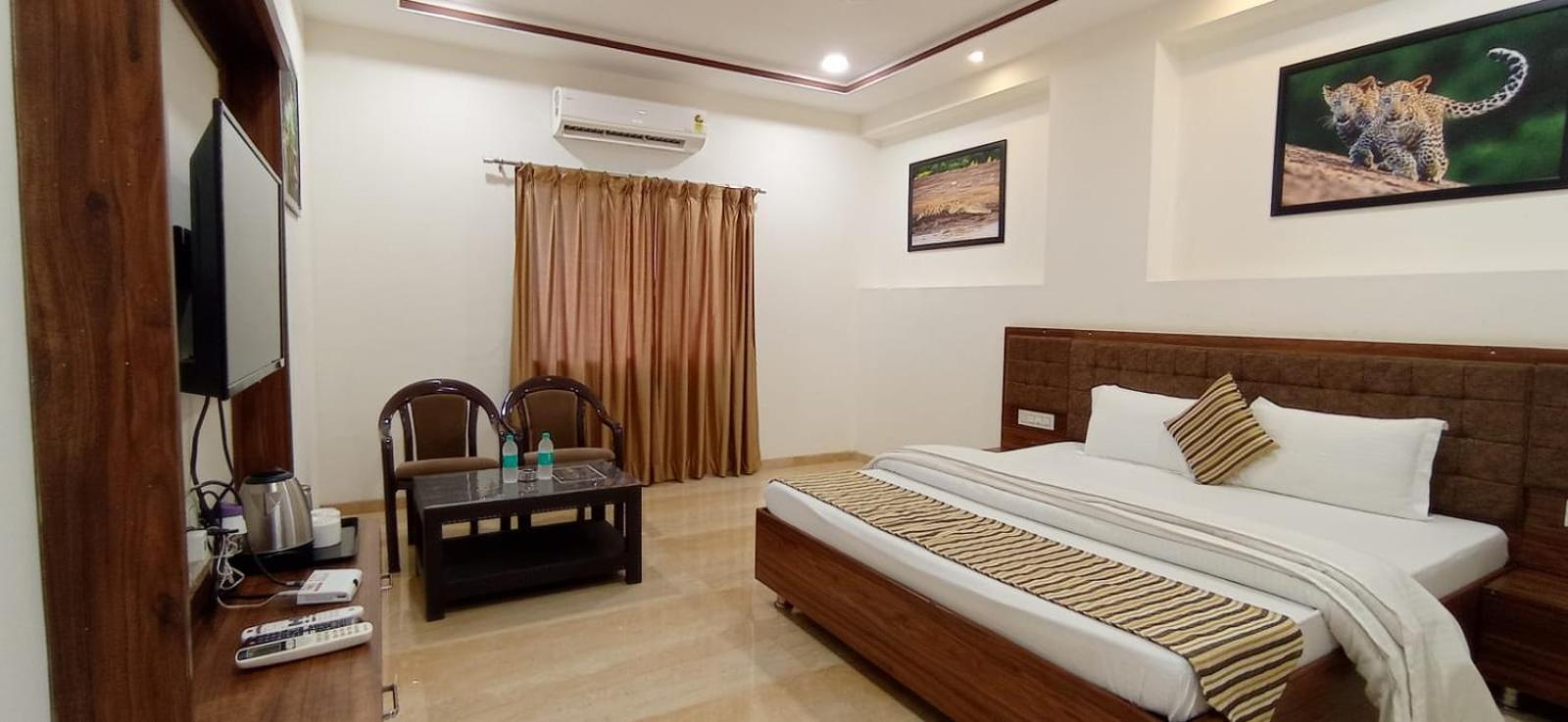 Sun Stone Hotel&Club - Jawai Sheoganj Bagian luar foto